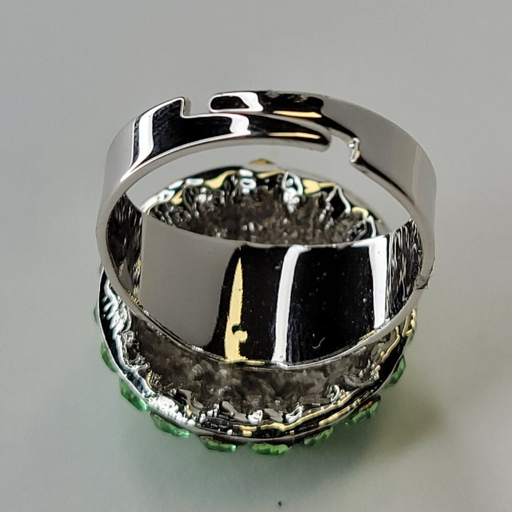 Green Rhinestone Adjustable Ring Size 8 - Picture 4 of 6